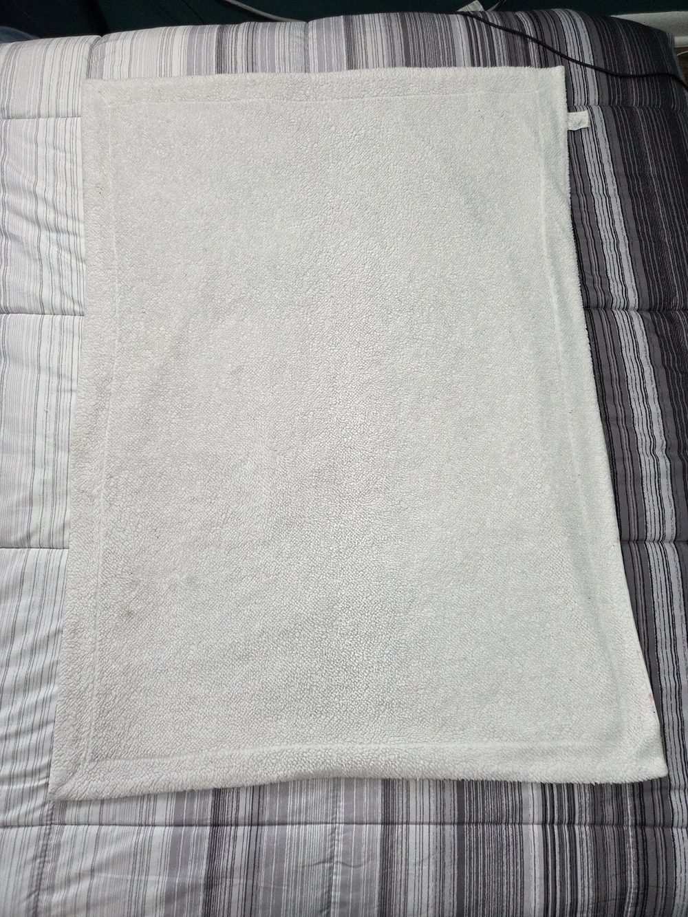 Vintage Microfiber Baby Blanket – Soft White with Pink & Gold Iridescent Stars